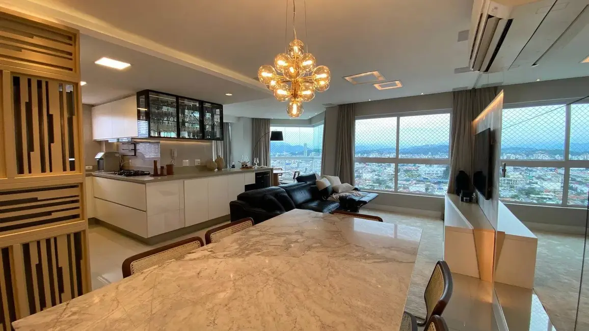 Foto 2 de Apartamento com 3 quartos à venda, 136m2 em Centro, Balneario Camboriu - SC