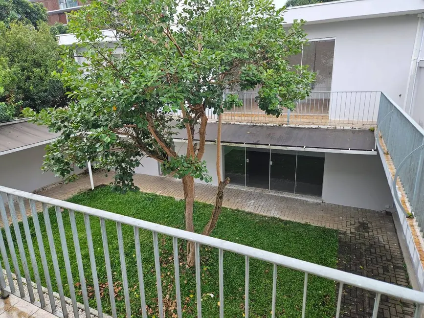 Sala Comercial para alugar, 450m2 em Centro, Curitiba - PR - imagem 8 Foto 8 de Sala Comercial para alugar, 450m2 em Centro, Curitiba - PR