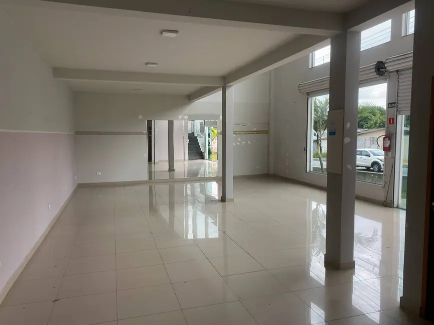 Loja para alugar, 250m2 em Capão Raso, Curitiba - PR - imagem 6 Foto 6 de Loja para alugar, 250m2 em Capão Raso, Curitiba - PR