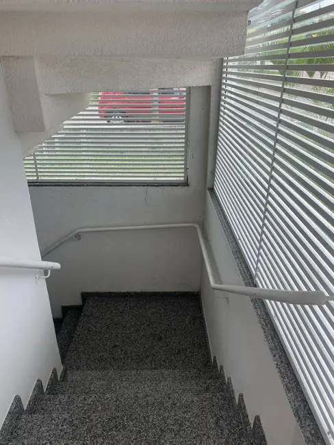 Loja para alugar, 250m2 em Capão Raso, Curitiba - PR - imagem 8 Foto 8 de Loja para alugar, 250m2 em Capão Raso, Curitiba - PR