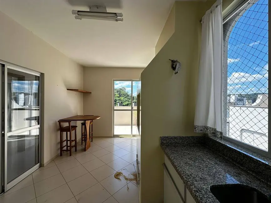 Apartamento com 3 quartos à venda, 221m2 em Centro, Blumenau - SC - imagem 4 Foto 4 de Apartamento com 3 quartos à venda, 221m2 em Centro, Blumenau - SC