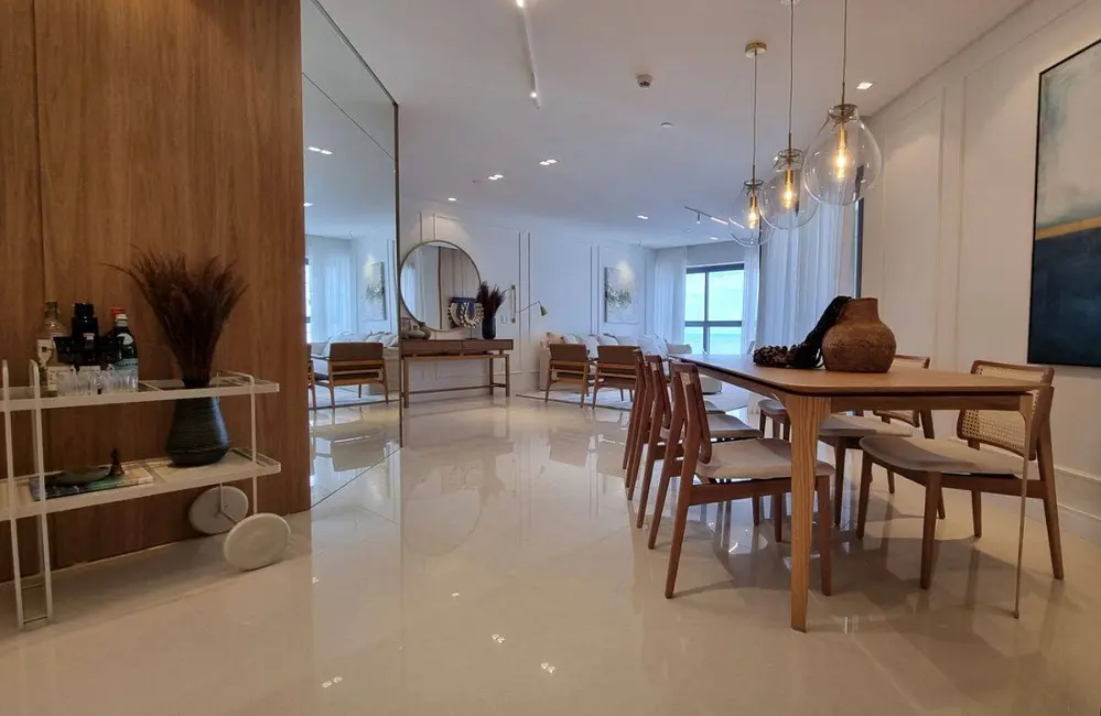 Apartamento com 4 quartos à venda, 182m2 em Centro, Balneario Camboriu - SC - imagem 7 Foto 7 de Apartamento com 4 quartos à venda, 182m2 em Centro, Balneario Camboriu - SC