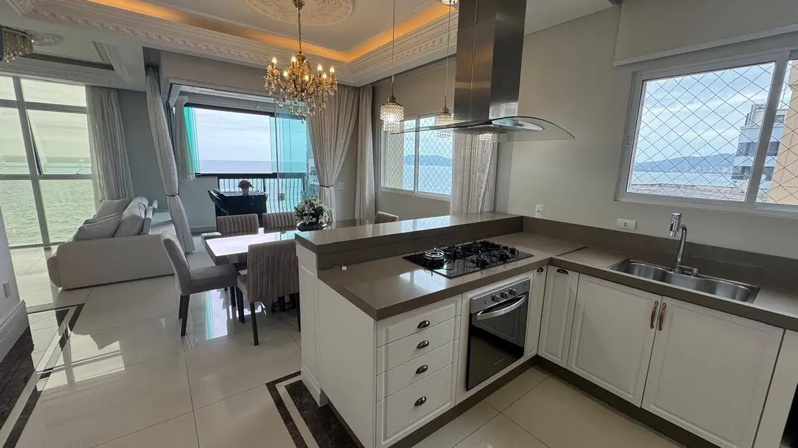 Foto 7 de Apartamento com 4 quartos à venda, 158m2 em Meia Praia, Itapema - SC