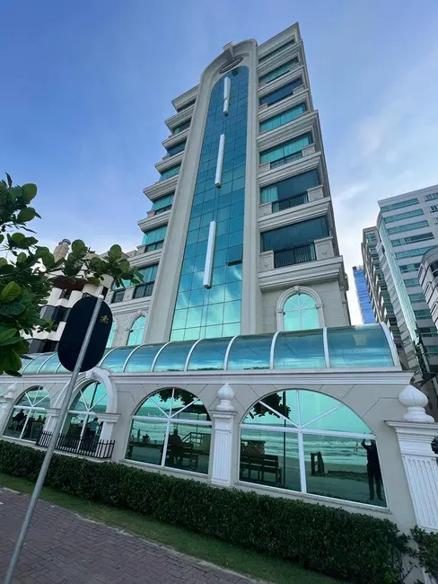 Foto 1 de Apartamento com 4 quartos à venda, 158m2 em Meia Praia, Itapema - SC