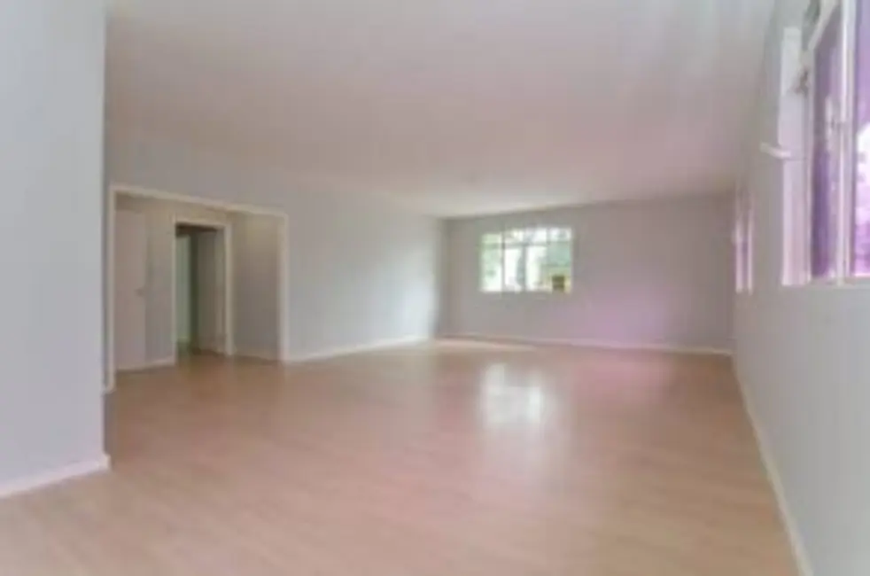 Sala Comercial para alugar, 190m2 em Alto da Rua XV, Curitiba - PR - imagem 9 Foto 9 de Sala Comercial para alugar, 190m2 em Alto da Rua XV, Curitiba - PR