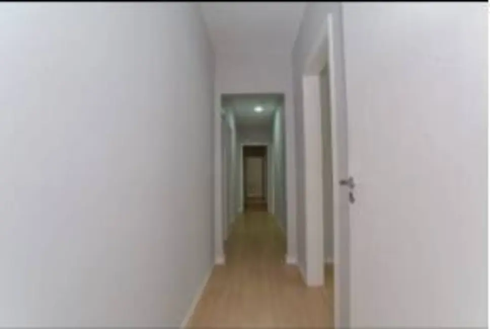 Sala Comercial para alugar, 190m2 em Alto da Rua XV, Curitiba - PR - imagem 7 Foto 7 de Sala Comercial para alugar, 190m2 em Alto da Rua XV, Curitiba - PR