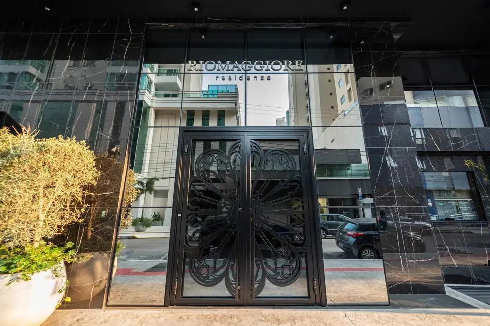 Apartamento com 4 quartos à venda, 146m2 em Pioneiros, Balneario Camboriu - SC - imagem 3 Foto 3 de Apartamento com 4 quartos à venda, 146m2 em Pioneiros, Balneario Camboriu - SC