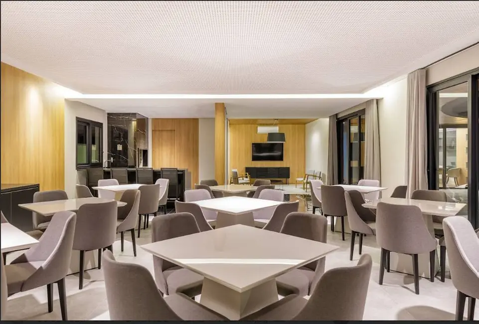 Foto 18 de Casa à venda, 400m2 em Curitiba - PR