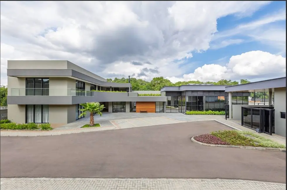 Foto 17 de Casa à venda, 400m2 em Curitiba - PR