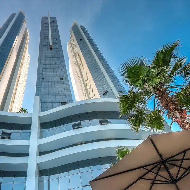 Apartamento com 4 quartos à venda, 237m2 em Centro, Balneario Camboriu - SC - imagem 1 Foto 1 de Apartamento com 4 quartos à venda, 237m2 em Centro, Balneario Camboriu - SC