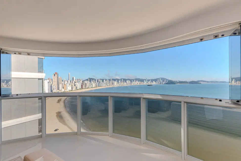Apartamento com 4 quartos à venda, 237m2 em Centro, Balneario Camboriu - SC - imagem 5 Foto 5 de Apartamento com 4 quartos à venda, 237m2 em Centro, Balneario Camboriu - SC