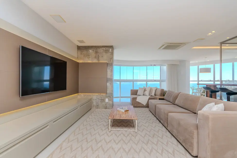 Apartamento com 4 quartos à venda, 237m2 em Centro, Balneario Camboriu - SC - imagem 3 Foto 3 de Apartamento com 4 quartos à venda, 237m2 em Centro, Balneario Camboriu - SC