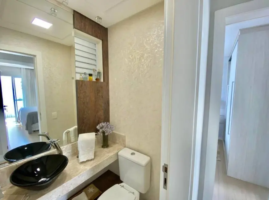 Apartamento com 2 quartos para alugar, 100m2 em Centro, Balneario Camboriu - SC - imagem 8 Foto 8 de Apartamento com 2 quartos para alugar, 100m2 em Centro, Balneario Camboriu - SC