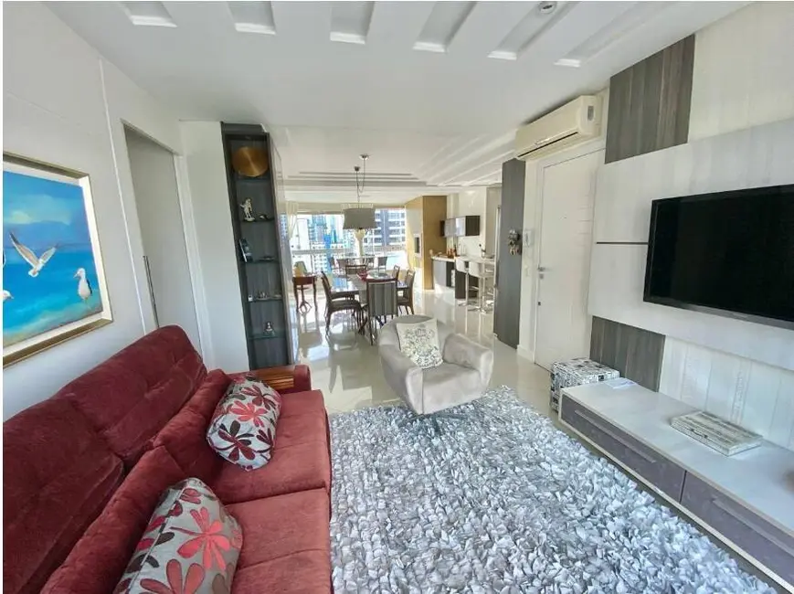 Apartamento com 2 quartos para alugar, 100m2 em Centro, Balneario Camboriu - SC - imagem 7 Foto 7 de Apartamento com 2 quartos para alugar, 100m2 em Centro, Balneario Camboriu - SC