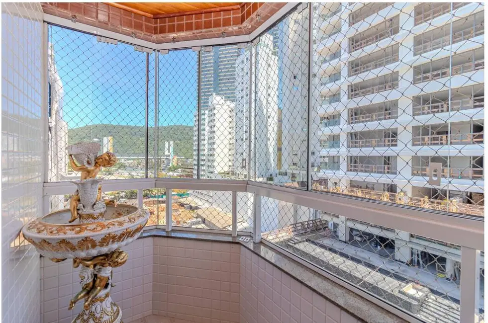 Apartamento com 2 quartos para alugar, 70m2 em Centro, Balneario Camboriu - SC - imagem 5 Foto 5 de Apartamento com 2 quartos para alugar, 70m2 em Centro, Balneario Camboriu - SC