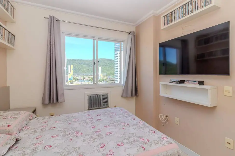 Apartamento com 2 quartos para alugar, 70m2 em Centro, Balneario Camboriu - SC - imagem 8 Foto 8 de Apartamento com 2 quartos para alugar, 70m2 em Centro, Balneario Camboriu - SC