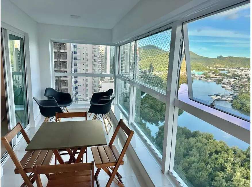 Apartamento para alugar, 119m2 em Centro, Balneario Camboriu - SC - imagem 2 Foto 2 de Apartamento para alugar, 119m2 em Centro, Balneario Camboriu - SC