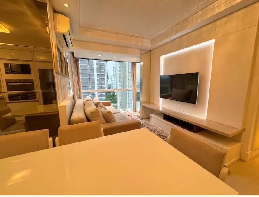 Apartamento com 2 quartos à venda, 74m2 em Centro, Balneario Camboriu - SC - imagem 5 Foto 5 de Apartamento com 2 quartos à venda, 74m2 em Centro, Balneario Camboriu - SC