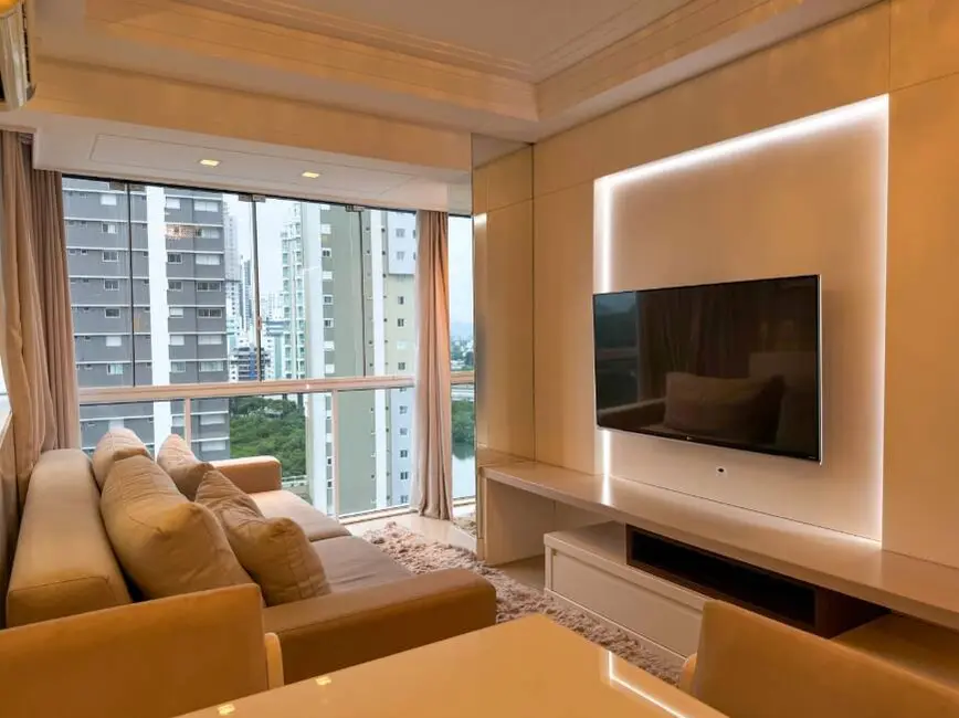 Apartamento com 2 quartos à venda, 74m2 em Centro, Balneario Camboriu - SC - imagem 3 Foto 3 de Apartamento com 2 quartos à venda, 74m2 em Centro, Balneario Camboriu - SC