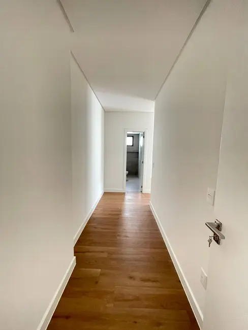 Apartamento com 4 quartos à venda, 149m2 em Centro, Balneario Camboriu - SC - imagem 6 Foto 6 de Apartamento com 4 quartos à venda, 149m2 em Centro, Balneario Camboriu - SC