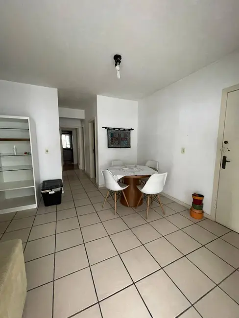 Apartamento com 2 quartos à venda, 100m2 em Centro, Balneario Camboriu - SC - imagem 8 Foto 8 de Apartamento com 2 quartos à venda, 100m2 em Centro, Balneario Camboriu - SC