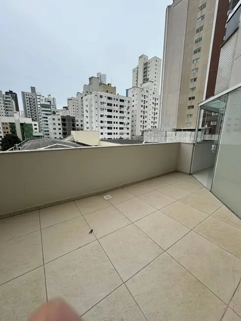 Apartamento com 3 quartos à venda, 144m2 em Centro, Balneario Camboriu - SC - imagem 4 Foto 4 de Apartamento com 3 quartos à venda, 144m2 em Centro, Balneario Camboriu - SC