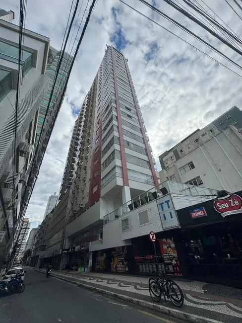 Apartamento com 3 quartos para alugar, 188m2 em Centro, Balneario Camboriu - SC - imagem 1 Foto 1 de Apartamento com 3 quartos para alugar, 188m2 em Centro, Balneario Camboriu - SC