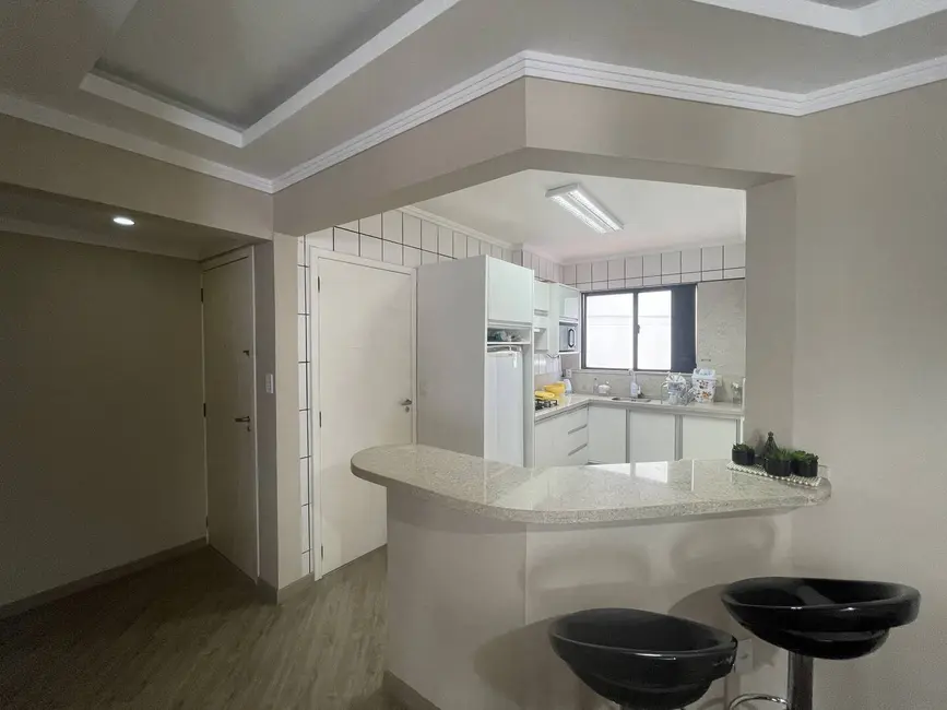 Apartamento com 3 quartos para alugar, 100m2 em Centro, Balneario Camboriu - SC - imagem 6 Foto 6 de Apartamento com 3 quartos para alugar, 100m2 em Centro, Balneario Camboriu - SC