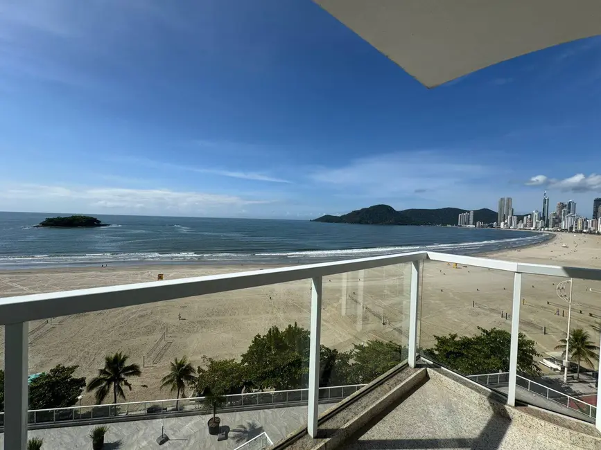 Apartamento com 3 quartos para alugar, 182m2 em Centro, Balneario Camboriu - SC - imagem 1 Foto 1 de Apartamento com 3 quartos para alugar, 182m2 em Centro, Balneario Camboriu - SC