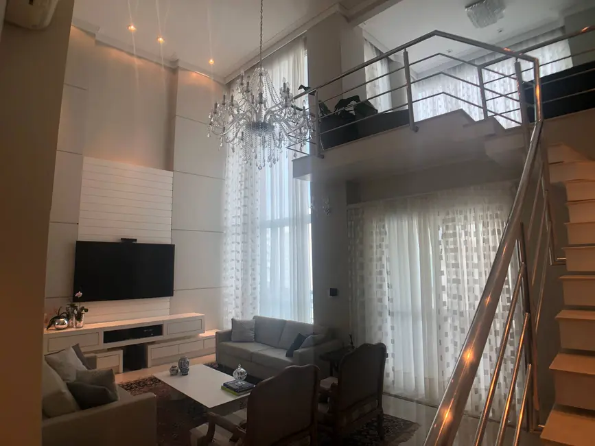 Apartamento com 3 quartos para alugar, 223m2 em Centro, Balneario Camboriu - SC - imagem 7 Foto 7 de Apartamento com 3 quartos para alugar, 223m2 em Centro, Balneario Camboriu - SC