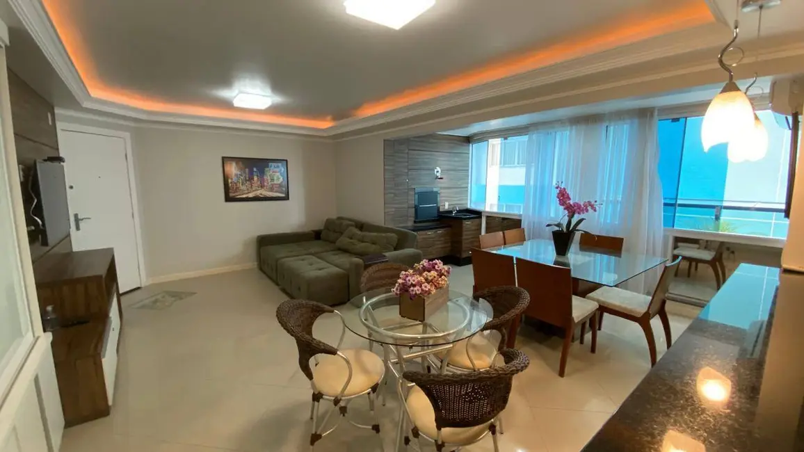 Apartamento com 3 quartos para alugar, 113m2 em Centro, Balneario Camboriu - SC - imagem 2 Foto 2 de Apartamento com 3 quartos para alugar, 113m2 em Centro, Balneario Camboriu - SC