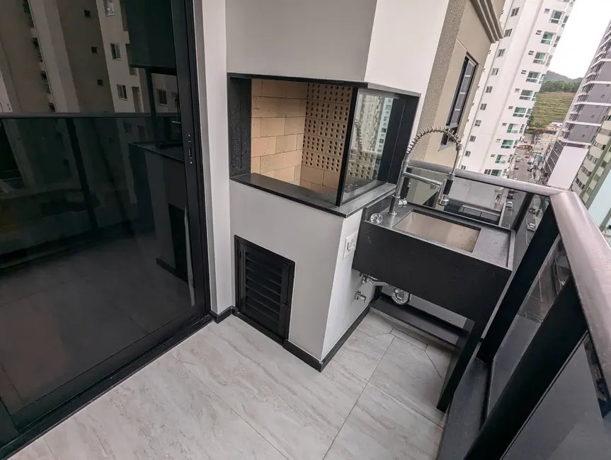 Foto 4 de Apartamento com 4 quartos para alugar, 146m2 em Pioneiros, Balneario Camboriu - SC