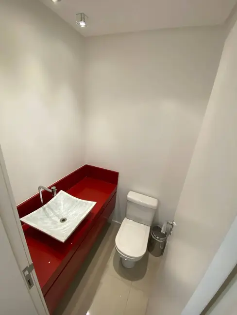 Apartamento com 3 quartos para alugar, 139m2 em Pioneiros, Balneario Camboriu - SC - imagem 3 Foto 3 de Apartamento com 3 quartos para alugar, 139m2 em Pioneiros, Balneario Camboriu - SC