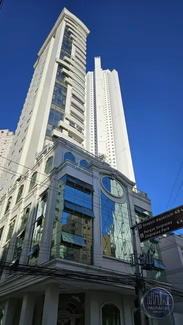 Apartamento com 4 quartos para alugar, 158m2 em Centro, Balneario Camboriu - SC - imagem 9 Foto 9 de Apartamento com 4 quartos para alugar, 158m2 em Centro, Balneario Camboriu - SC