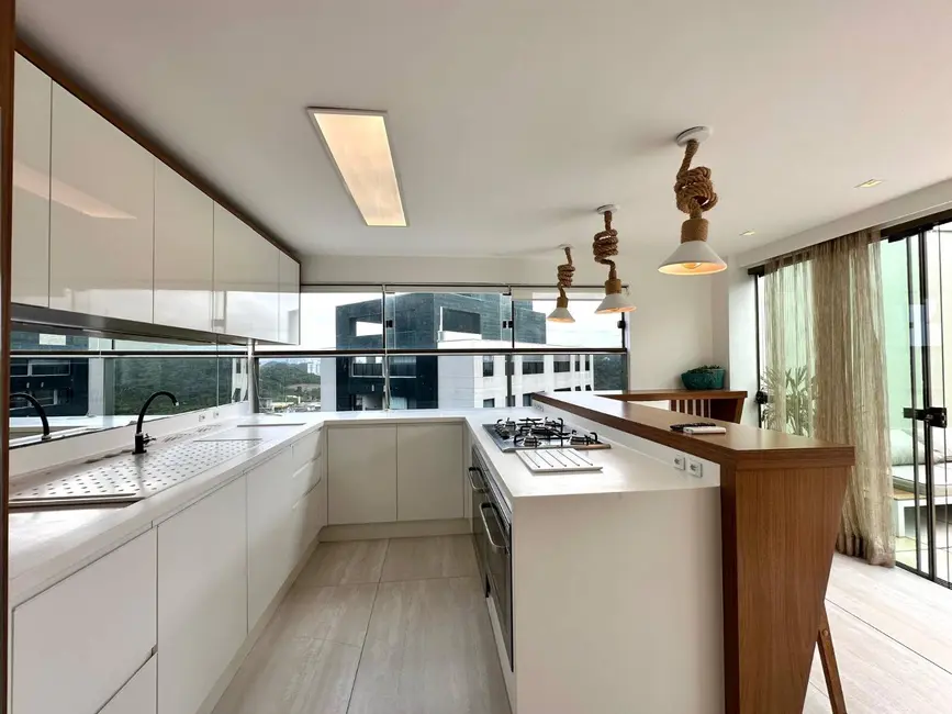 Foto 8 de Cobertura com 1 quarto para alugar, 140m2 em Fazendinha, Itajai - SC