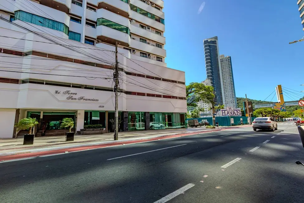 Foto 2 de Apartamento com 3 quartos à venda, 119m2 em Balneario Camboriu - SC