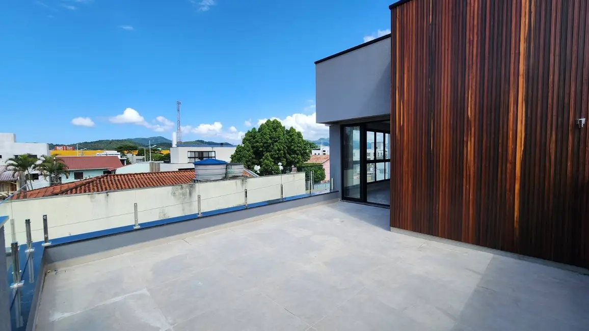 Sobrado com 3 quartos à venda, 184m2 em Centro, Balneario Camboriu - SC - imagem 7 Foto 7 de Sobrado com 3 quartos à venda, 184m2 em Centro, Balneario Camboriu - SC