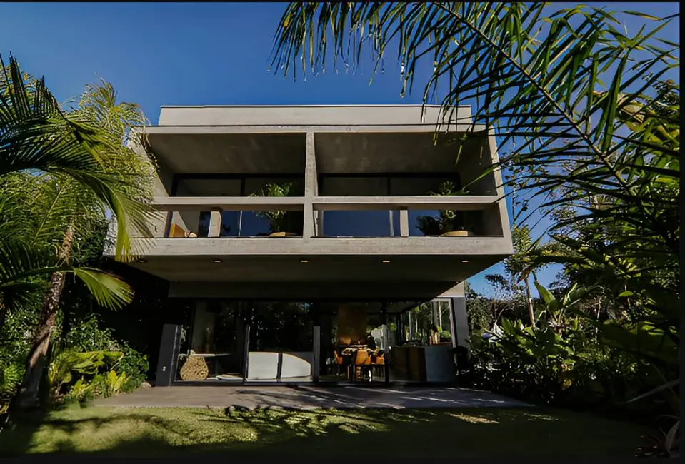 Foto 1 de Casa com 4 quartos à venda, 397m2 em Barra, Balneario Camboriu - SC