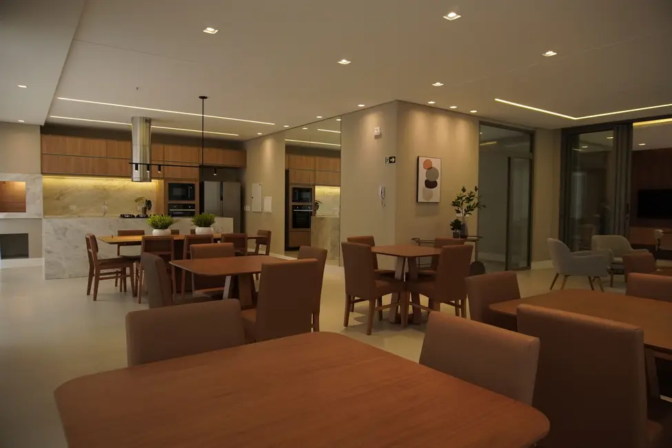 Apartamento com 3 quartos à venda, 147m2 em Hugo Lange, Curitiba - PR - imagem 8 Foto 8 de Apartamento com 3 quartos à venda, 147m2 em Hugo Lange, Curitiba - PR