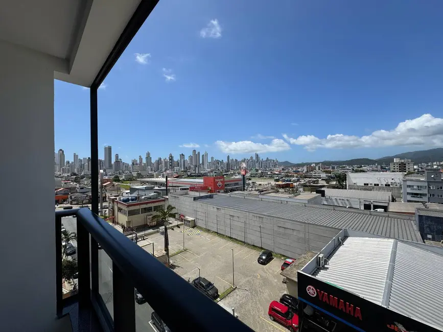 Apartamento com 2 quartos à venda, 70m2 em Estados, Balneario Camboriu - SC - imagem 9 Foto 9 de Apartamento com 2 quartos à venda, 70m2 em Estados, Balneario Camboriu - SC