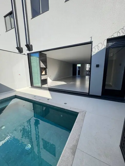 Foto 3 de Casa com 3 quartos à venda, 160m2 em São Francisco de Assis, Camboriu - SC