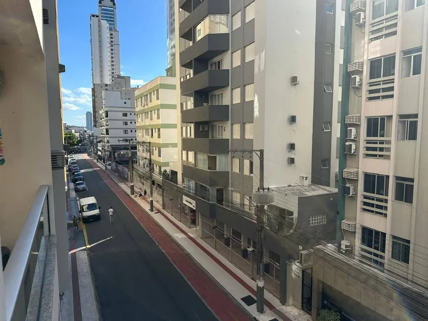 Foto 4 de Apartamento com 3 quartos à venda, 136m2 em Centro, Balneario Camboriu - SC