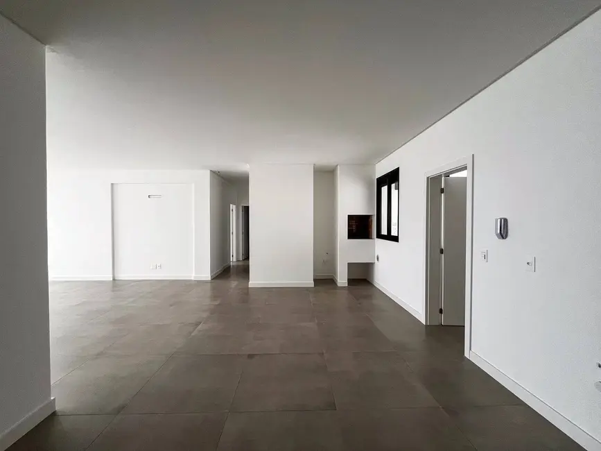 Foto 3 de Apartamento com 3 quartos à venda, 133m2 em Centro, Balneario Camboriu - SC