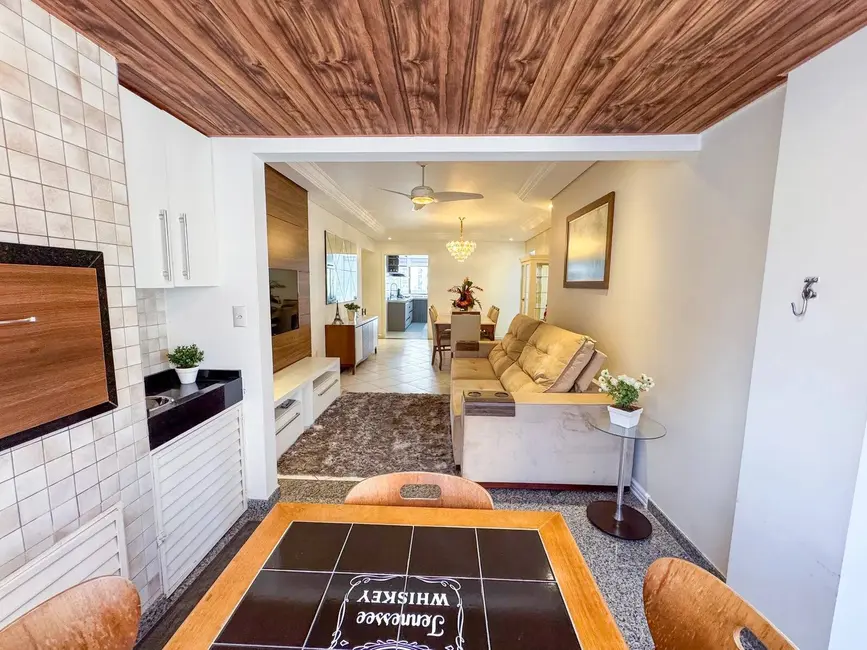 Apartamento com 3 quartos à venda, 160m2 em Centro, Balneario Camboriu - SC - imagem 7 Foto 7 de Apartamento com 3 quartos à venda, 160m2 em Centro, Balneario Camboriu - SC