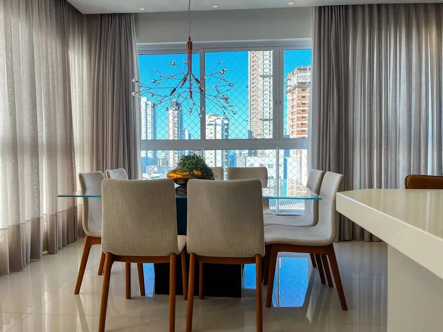 Apartamento com 3 quartos à venda, 137m2 em Centro, Balneario Camboriu - SC - imagem 5 Foto 5 de Apartamento com 3 quartos à venda, 137m2 em Centro, Balneario Camboriu - SC