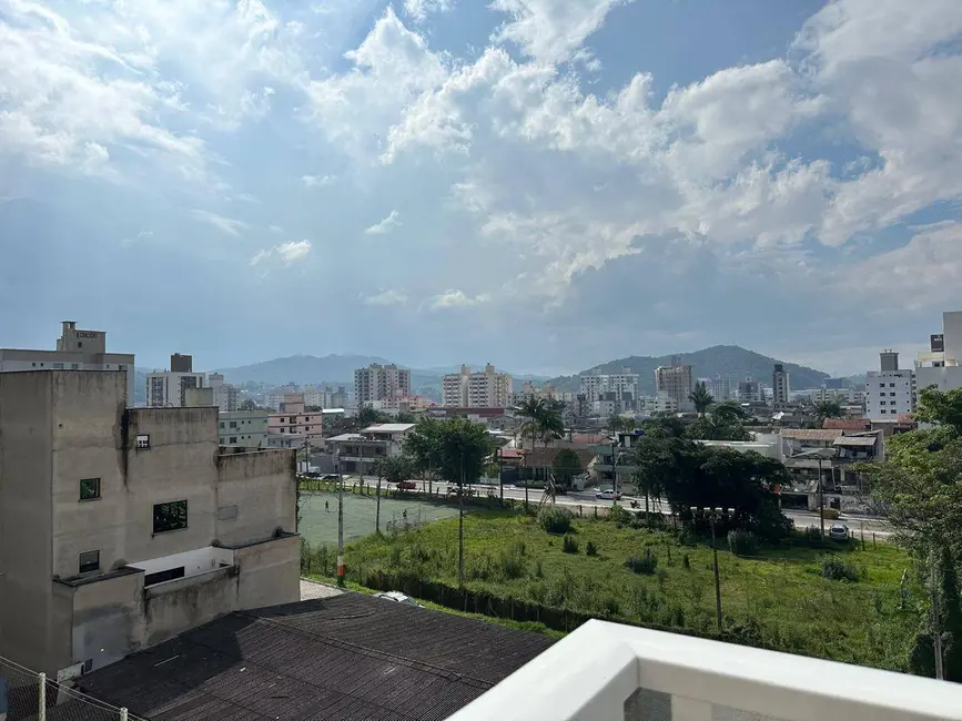 Foto 5 de Apartamento com 2 quartos à venda, 71m2 em Camboriu - SC