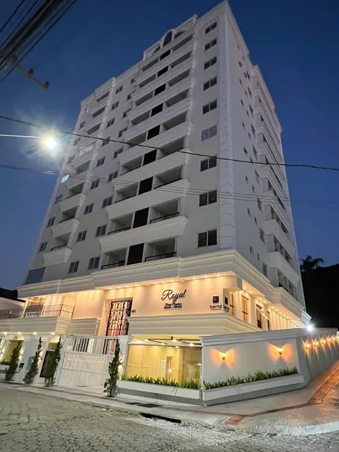 Foto 2 de Apartamento com 2 quartos à venda, 65m2 em Camboriu - SC