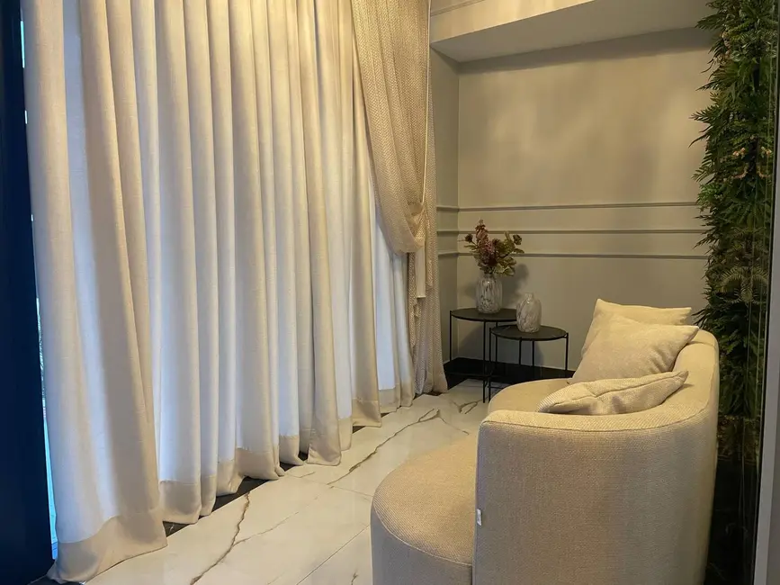 Foto 3 de Apartamento com 3 quartos à venda, 88m2 em Meia Praia, Itapema - SC