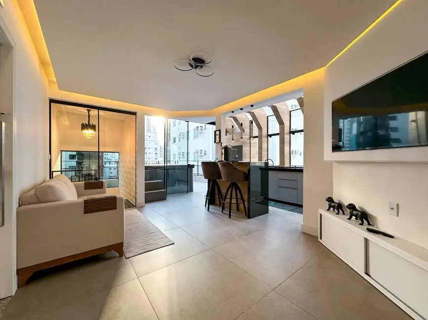 Apartamento com 3 quartos à venda, 199m2 em Centro, Balneario Camboriu - SC - imagem 3 Foto 3 de Apartamento com 3 quartos à venda, 199m2 em Centro, Balneario Camboriu - SC