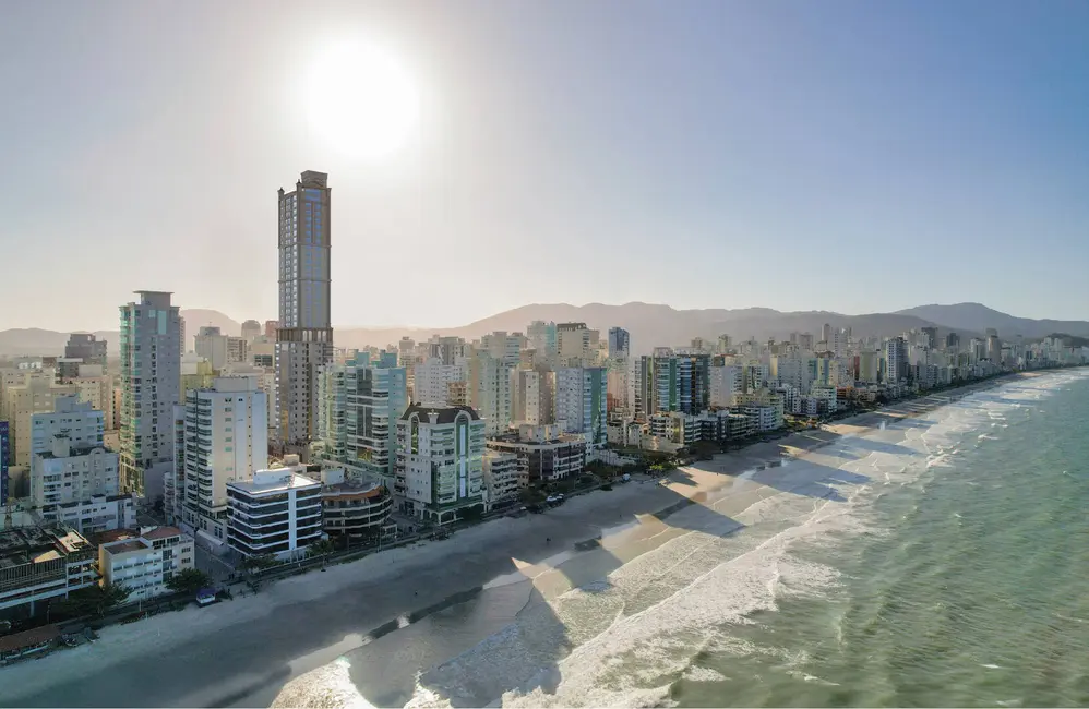 Foto 5 de Apartamento com 6 quartos à venda, 250m2 em Meia Praia, Itapema - SC